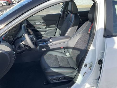 New 2026 Nissan Sentra SR w/ SR Premium Package image 11