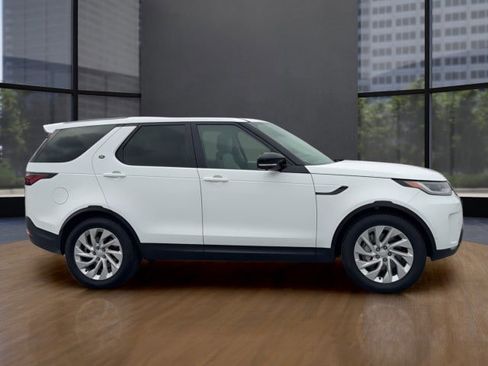 Used 2025 Land Rover Discovery S AWD/4WD image 4