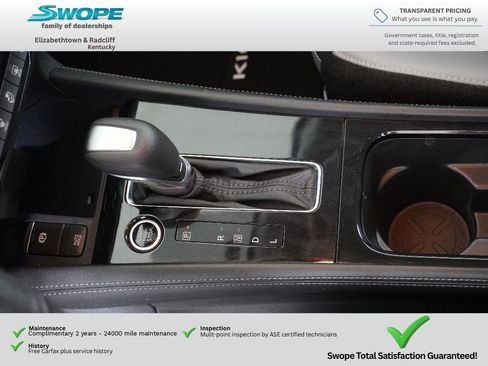 Used 2024 Nissan Kicks SR w/ SR Premium Package FWD image 24