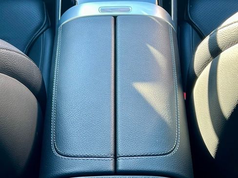 Certified 2024 Mercedes-Benz GLC 300 4MATIC image 19