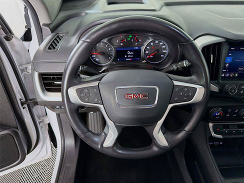 Used 2022 GMC Terrain SLT w/ Tech Package AWD/4WD image 3