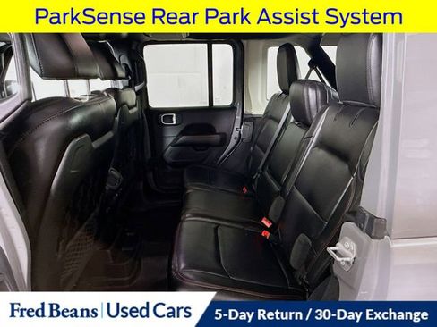 Used 2022 Jeep Wrangler Unlimited Rubicon w/ Steel Bumper Group image 32