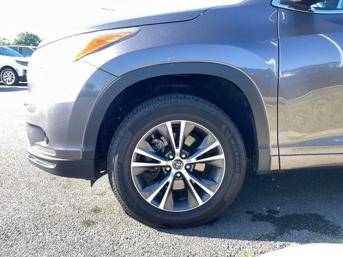 Used 2016 Toyota Highlander XLE FWD image 31