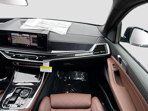 New 2027 BMW X7 xDrive40i w/ Executive Package AWD/4WD image 19