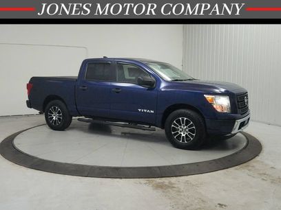 Used 2022 Nissan Titan SV