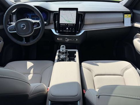 New 2026 Volvo XC90 B6 Plus w/ Protection Package Premier AWD/4WD image 2