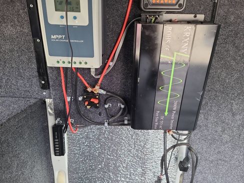 Used 2018 Chevrolet Express 2500 Extended image 28