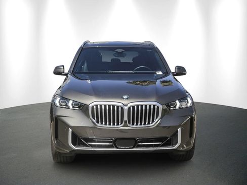 New 2026 BMW X5 sDrive40i w/ Parking Assistance Package RWD image 2