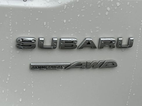 Used 2023 Subaru Outback Premium image 32