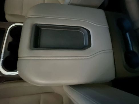 Used 2020 GMC Sierra 1500 Elevation w/ Elevation Value Package AWD/4WD image 21