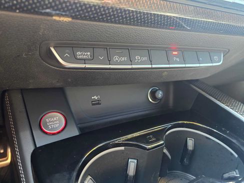 Used 2022 Audi S4 Premium Plus w/ Premium Plus Package AWD/4WD image 31