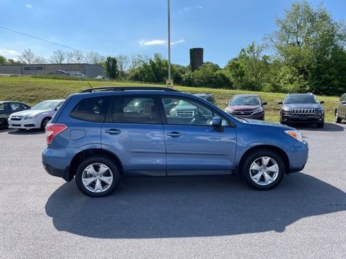 Used 2015 Subaru Forester 2.5i Premium w/ All-Weather Package image 9