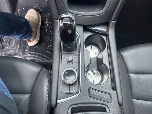 Used 2024 Cadillac XT6 Sport w/ Technology Package image 13