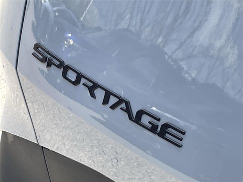 Used 2025 Kia Sportage X-Line w/ Premium Package AWD/4WD image 10