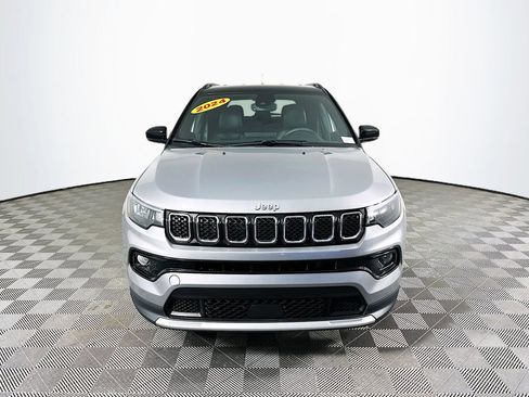 Certified 2024 Jeep Compass Limited image 4