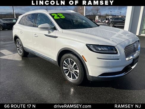 Used 2023 Lincoln Nautilus AWD w/ Premium Package image 7
