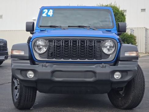 Used 2024 Jeep Wrangler Unlimited Sport AWD/4WD image 8