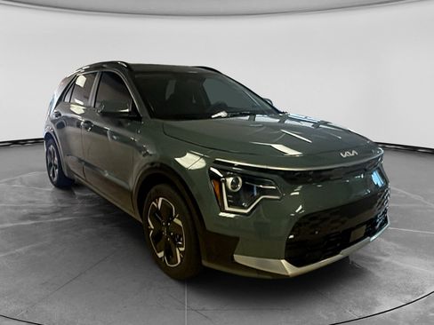 Used 2023 Kia Niro Wind FWD image 3