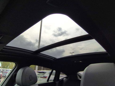 New 2026 BMW X6 xDrive40i w/ Premium Package image 20