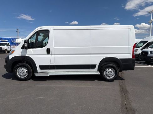 Used 2025 RAM ProMaster 2500 w/ U-Haul Equipment Group FWD image 6