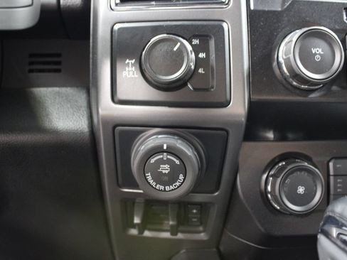 Used 2020 Ford F150 XLT w/ Equipment Group 302A Luxury AWD/4WD image 55