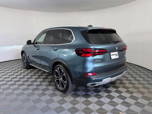 Used 2024 BMW X5 sDrive40i w/ Premium Package RWD image 3