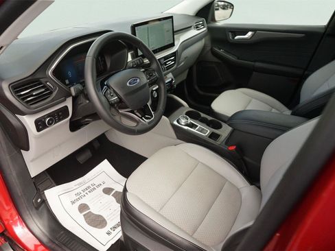 Used 2024 Ford Escape SE FWD image 8