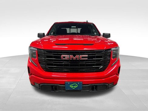 Certified 2025 GMC Sierra 1500 Elevation w/ Preferred Package AWD/4WD image 4