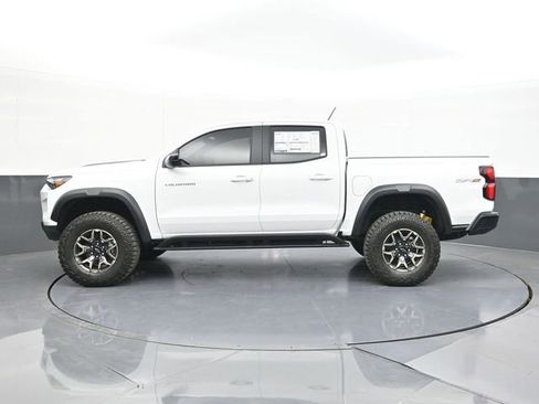 New 2026 Chevrolet Colorado ZR2 w/ Technology Package AWD/4WD image 10