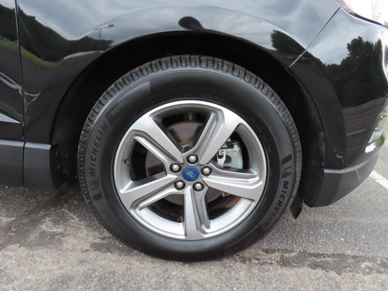 Used 2020 Ford Edge SEL w/ Convenience Package FWD image 13