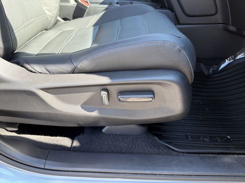 Used 2019 Honda CR-V EX-L image 17