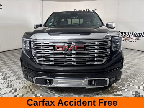 Used 2023 GMC Sierra 1500 Denali w/ Denali Reserve Package AWD/4WD image 3