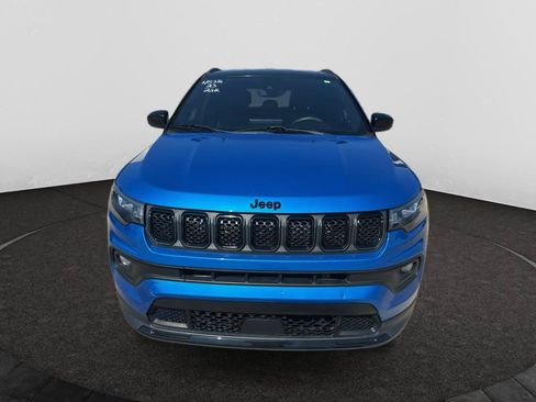 Used 2023 Jeep Compass Latitude AWD/4WD image 4