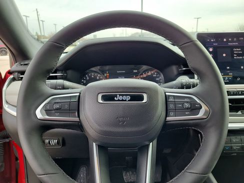 Used 2024 Jeep Compass Limited image 24