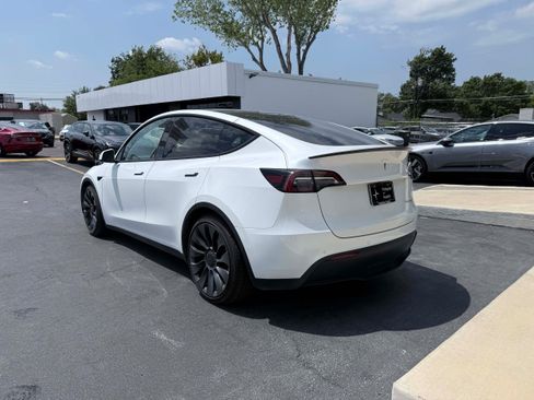 Used 2022 Tesla Model Y Performance AWD/4WD image 4