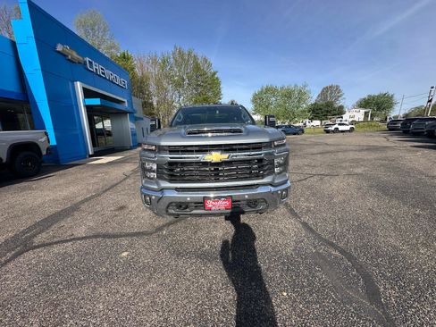 Certified 2025 Chevrolet Silverado 3500 LT w/ Convenience Package AWD/4WD image 2