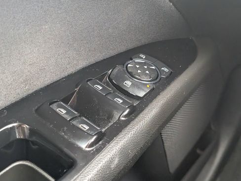 Used 2016 Ford Fusion SE image 10