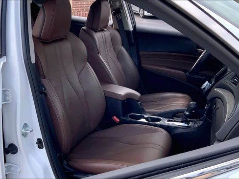 Used 2022 Acura ILX w/ Premium Package image 9