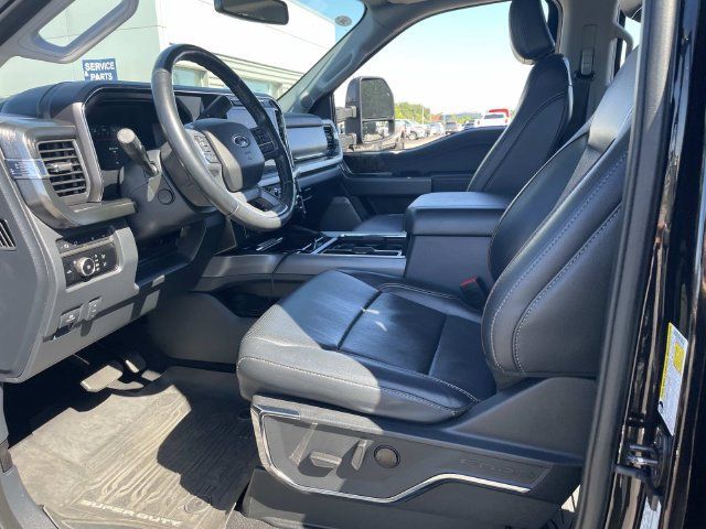 Used 2023 Ford F250 Lariat w/ Sport Appearance Package AWD/4WD image 23
