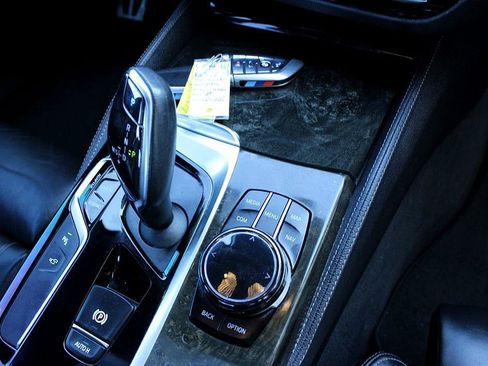 Used 2018 BMW M550i xDrive M550i xDrive image 25