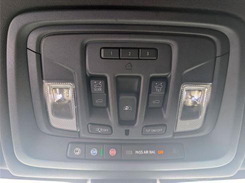 Used 2021 GMC Sierra 1500 AT4 w/ AT4 Value Package AWD/4WD image 18