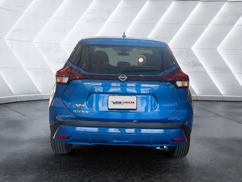 Used 2025 Nissan Kicks Play S FWD image 4