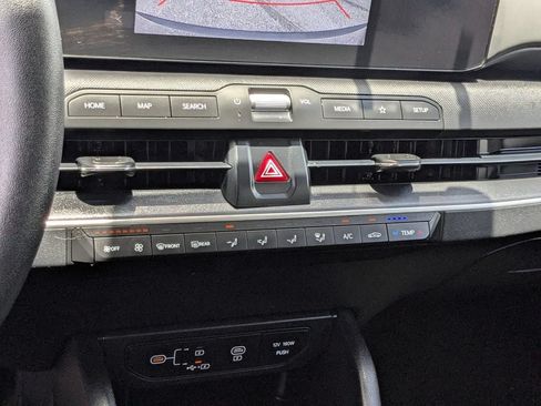 Used 2025 Kia K4 FWD image 20