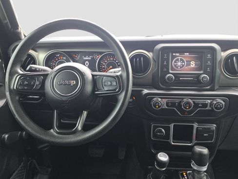 Used 2020 Jeep Gladiator Sport AWD/4WD image 13