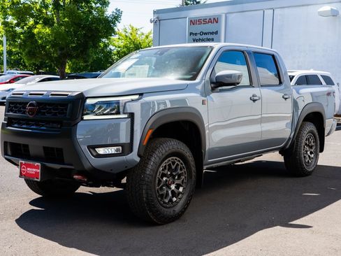 New 2026 Nissan Frontier PRO-4X w/ Pro-4x Convenience Package AWD/4WD image 3