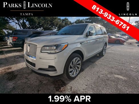 Used 2022 Lincoln Navigator Reserve AWD/4WD image 6