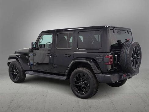 Used 2025 Jeep Wrangler Sahara w/ Safety Group image 6