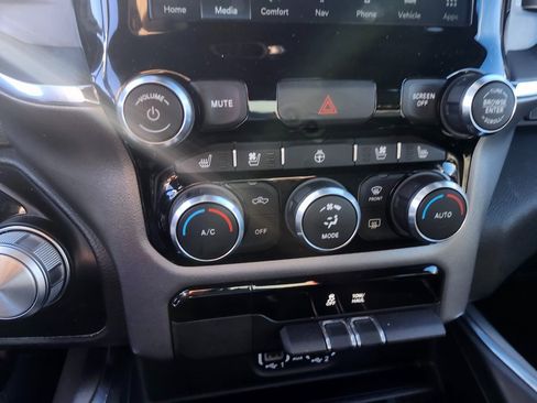 Used 2024 RAM 1500 Laramie image 14