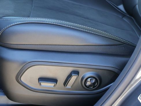 New 2026 Jeep Grand Cherokee Altitude AWD/4WD image 24