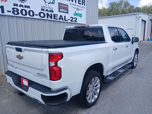 Used 2022 Chevrolet Silverado 1500 High Country w/ High Country Premium Package image 3